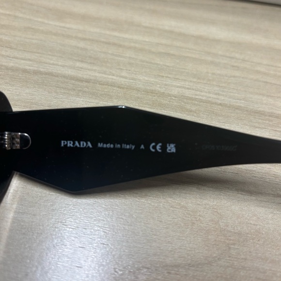 Prada Black Sunglasses - Picture 7 of 8